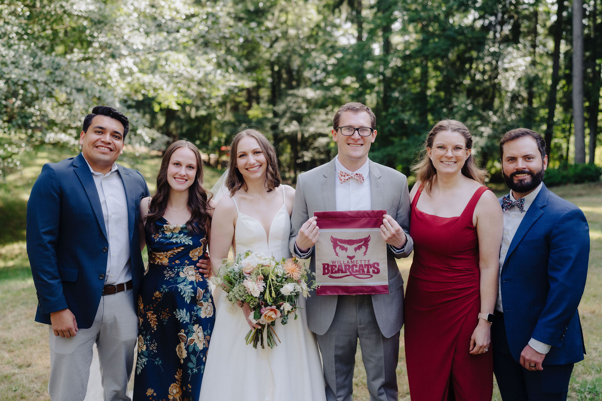 Aubrey Kraabel BA'19, MBA'20 and Alex Rentzepis (MBA '20) celebrating alongside other Willamette Alumni.