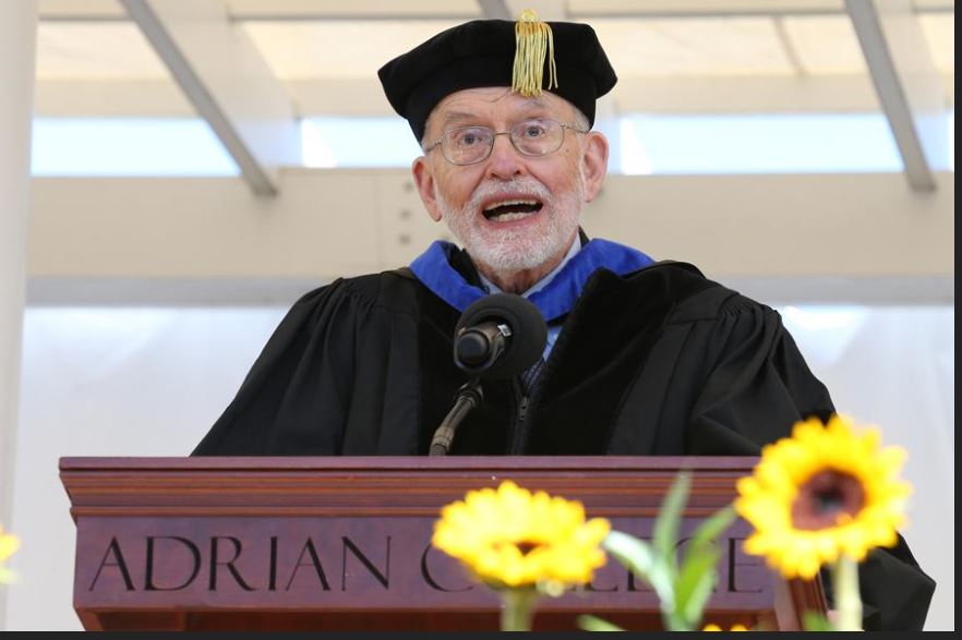 alum giving commencement speech 